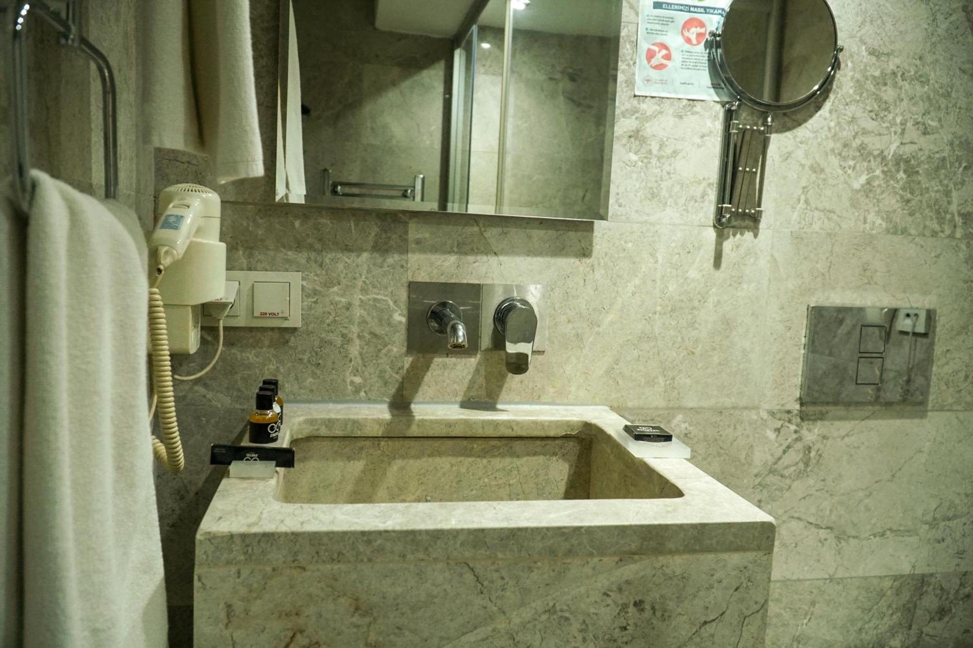 אסקיסהיר En Otel Karaca מראה חיצוני תמונה