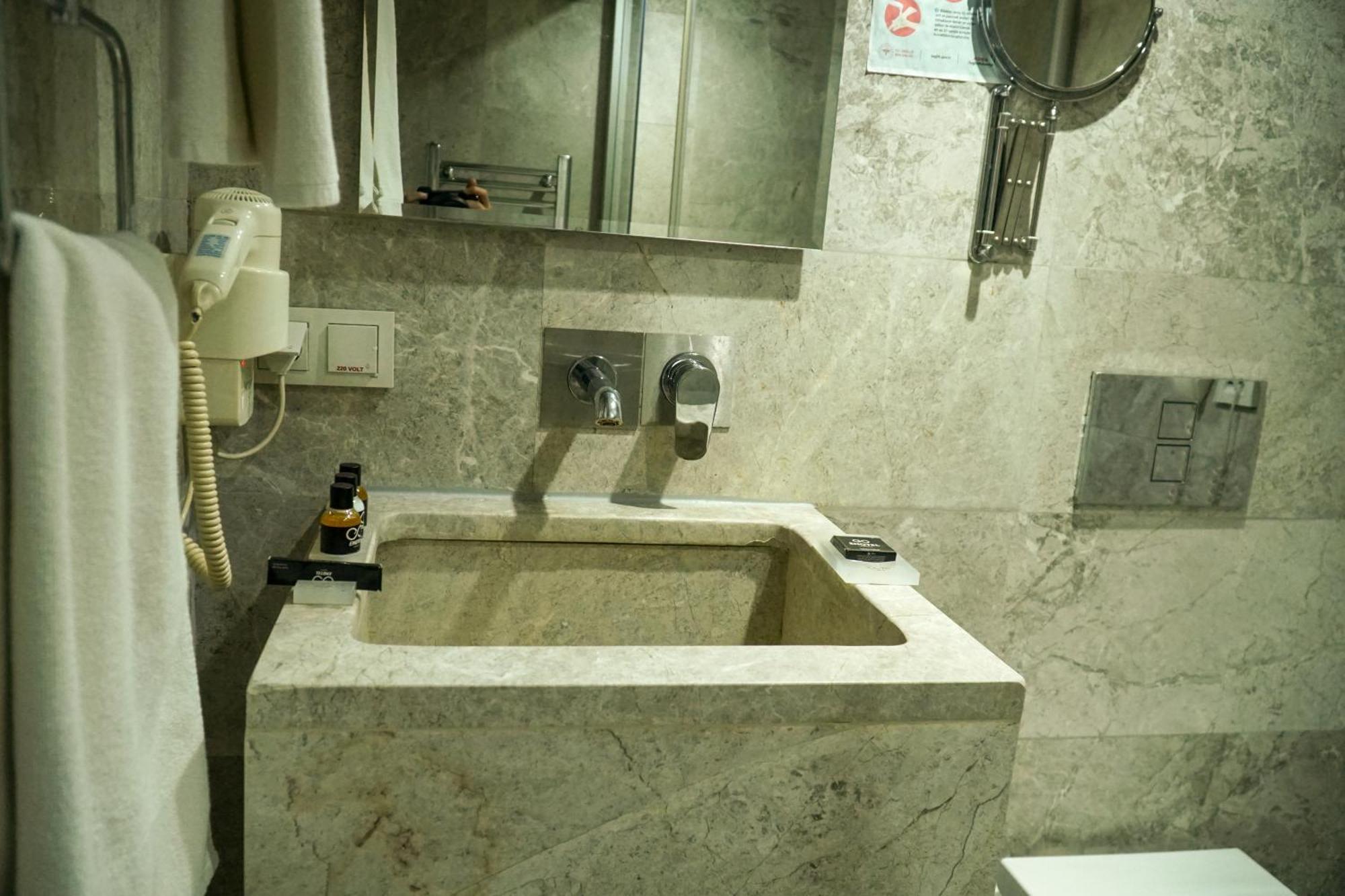 אסקיסהיר En Otel Karaca מראה חיצוני תמונה