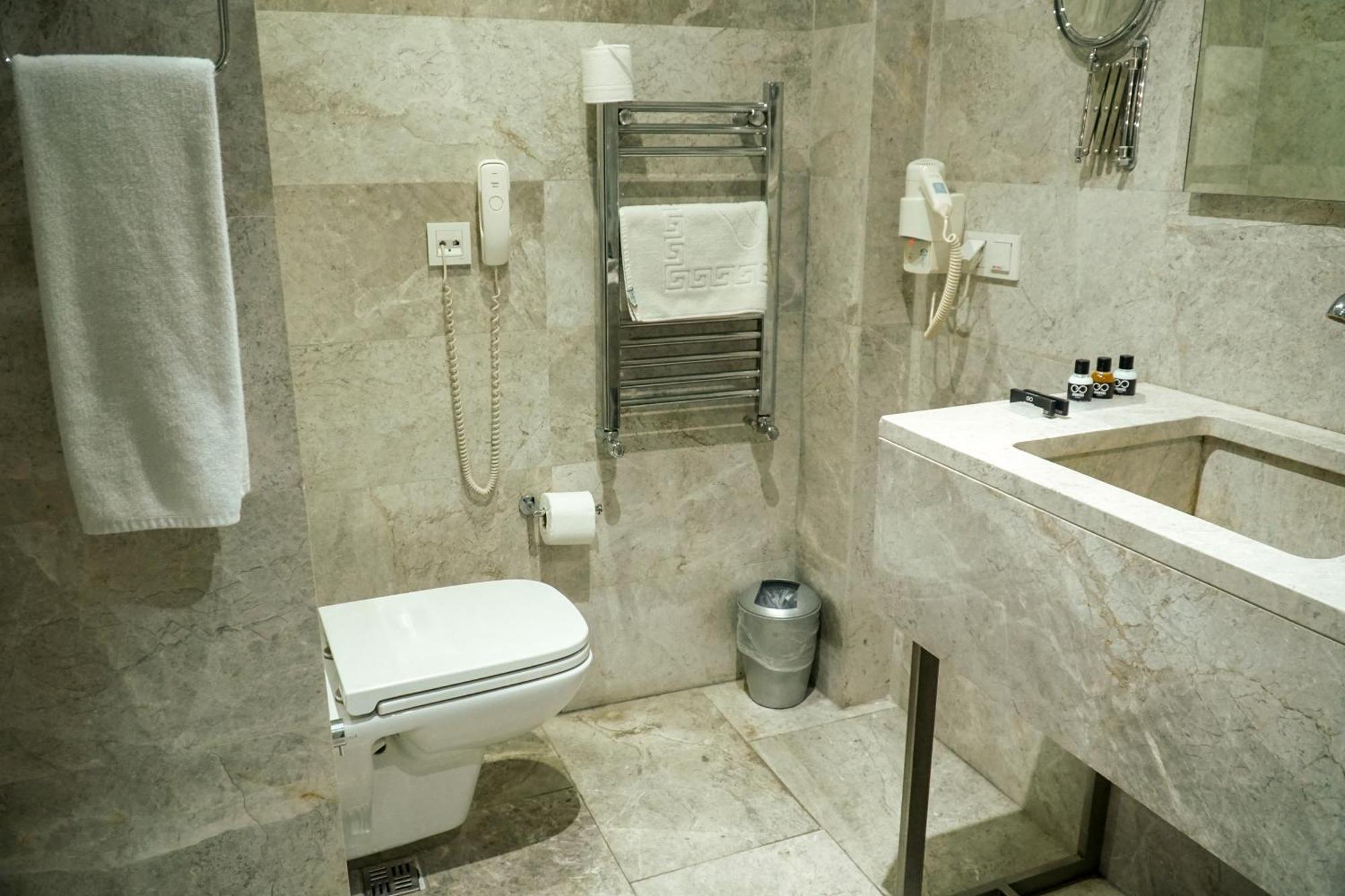 אסקיסהיר En Otel Karaca מראה חיצוני תמונה